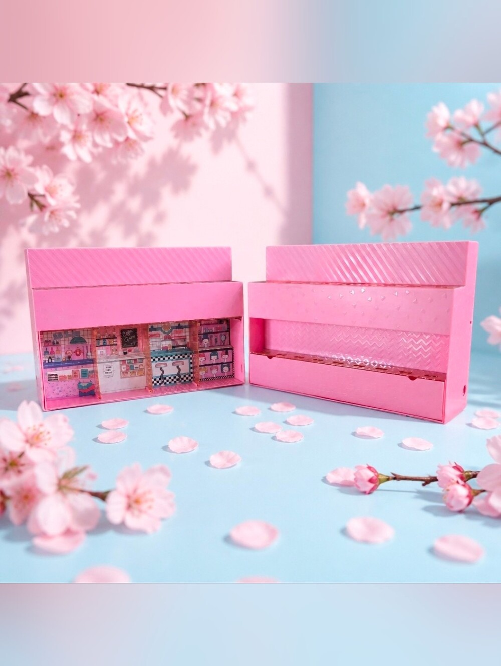 L.O.L. Surprise! Pop-Up Store (x2)